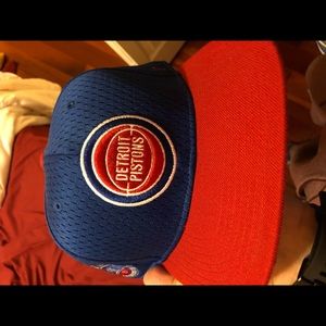 Men’s ‘47 Brand Detroit Pistons Snapback Hat